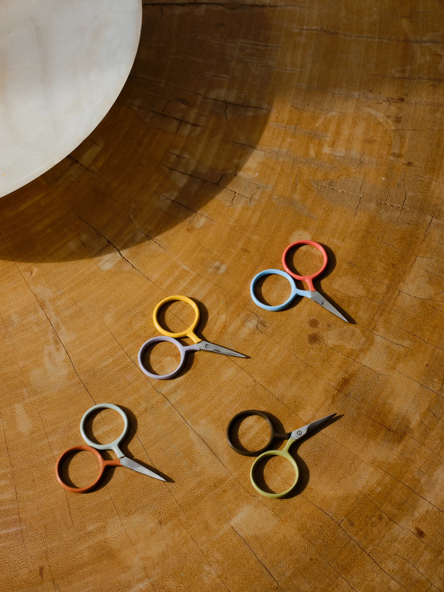 Two Tone Circle Mini Scissors