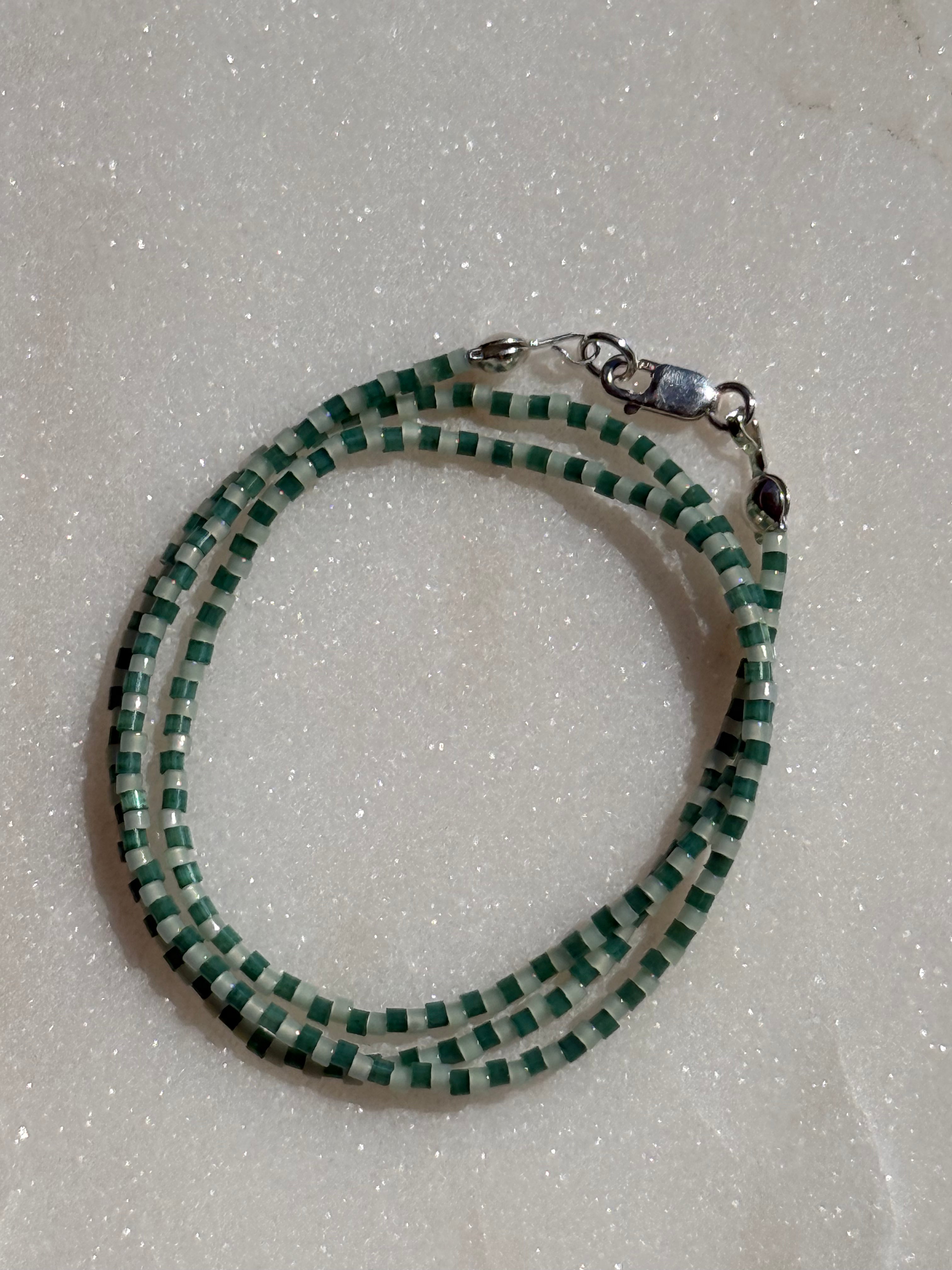 Patterned Strand