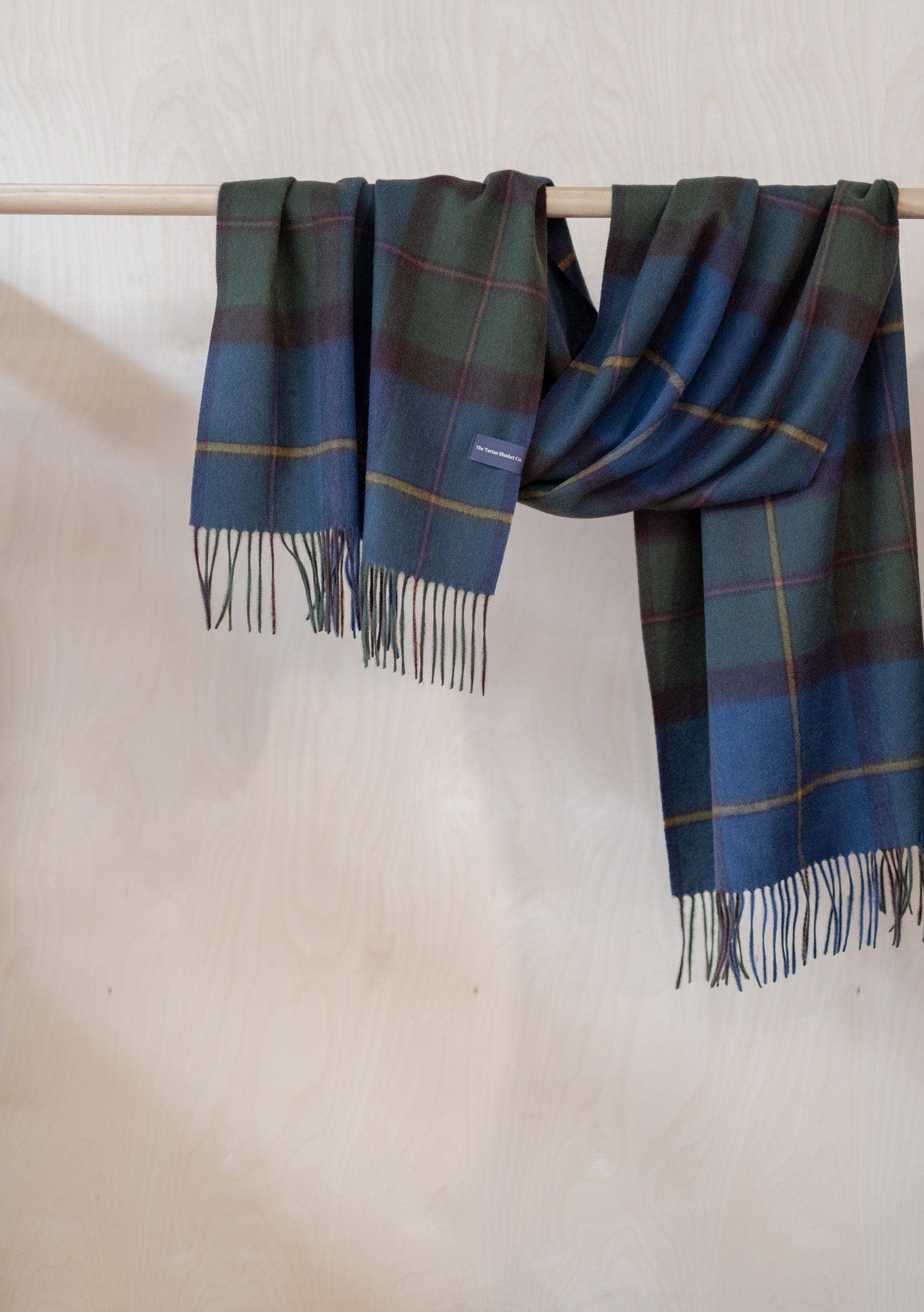 Lambswool Oversized Scarf | Macleod of Harris Antique Tartan