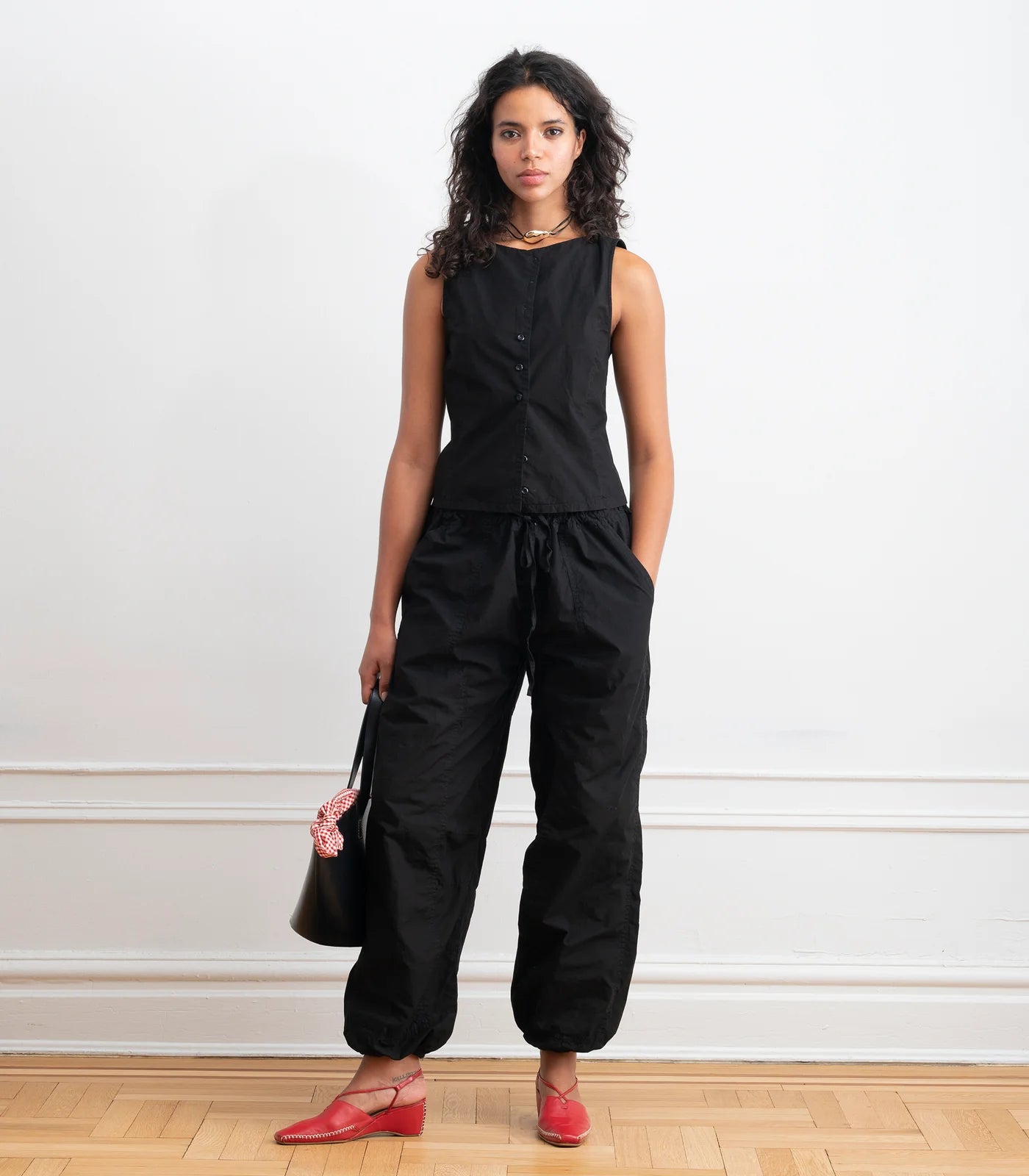 Nara Parachute Leg Drawstring Pants | Black