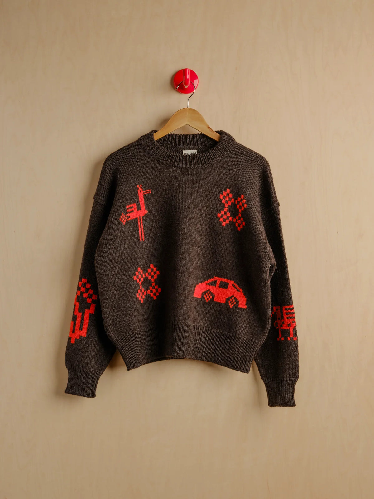 X90 + Birds Sweater | Walnut