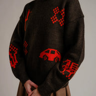 X90 + Birds Sweater | Walnut