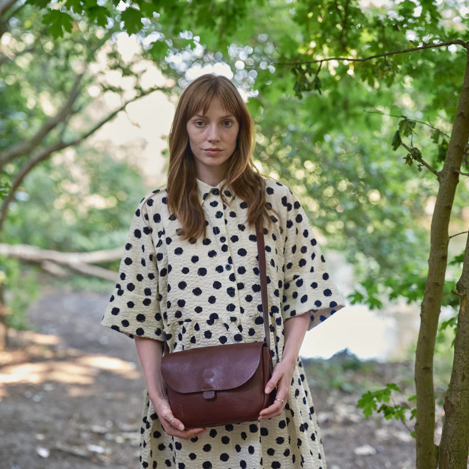 Chestnut Midi Orbed Tab Bag