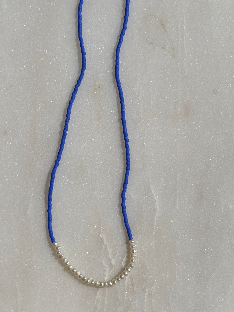 Dark Blue w/ Rice Pearls 15.75"