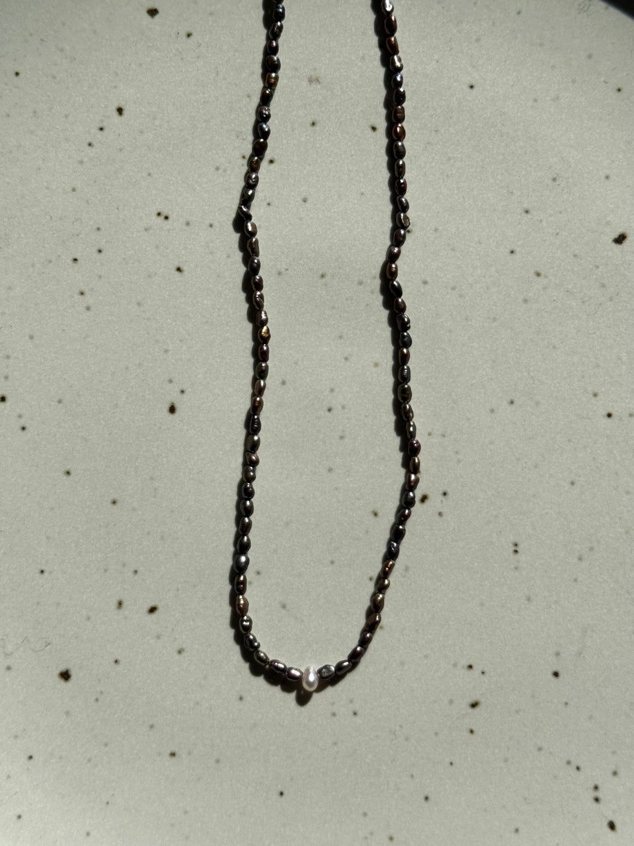 Tiny Vintage Pearls | Black | 16.5"