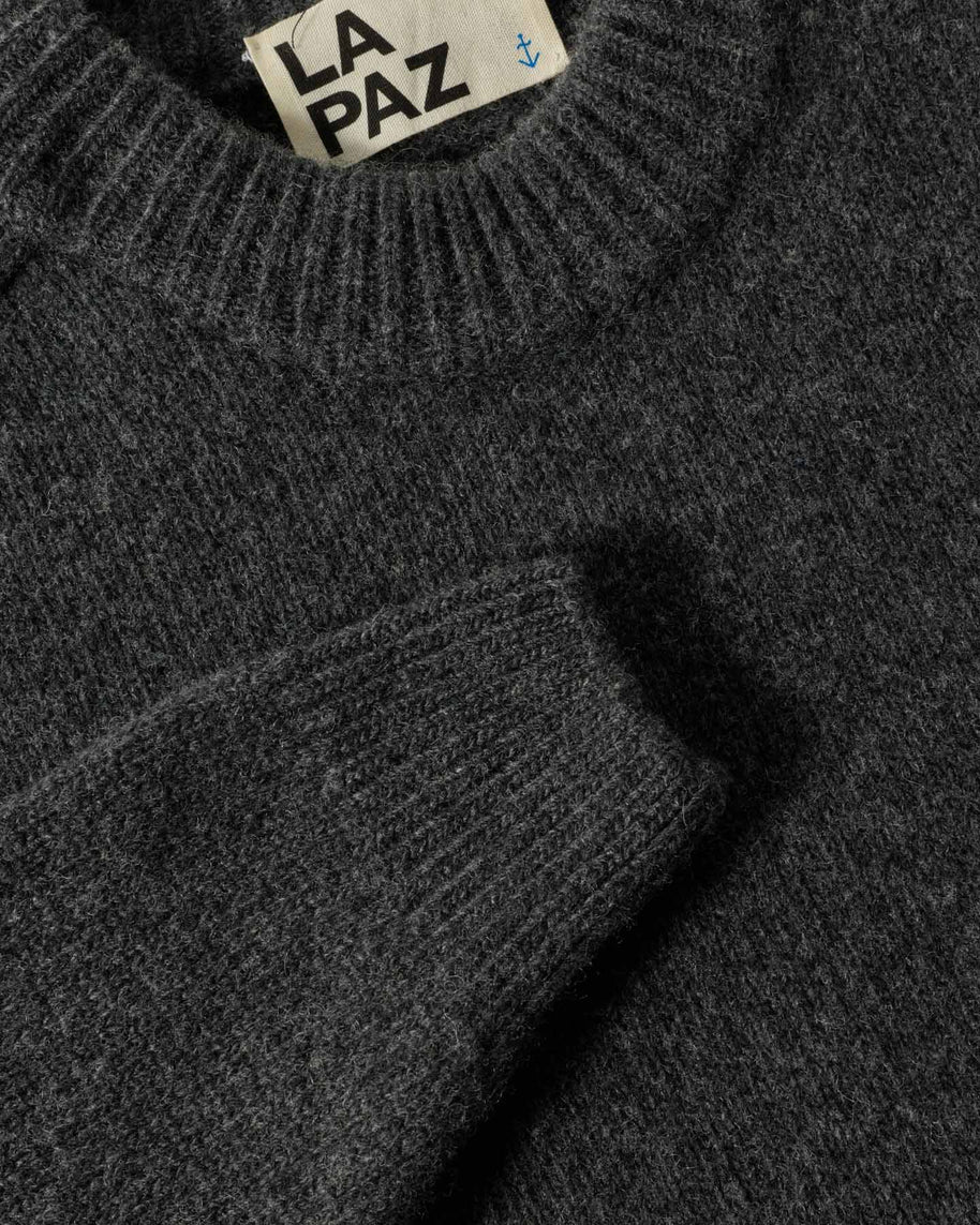 TRINDADE Mock Neck Sweater