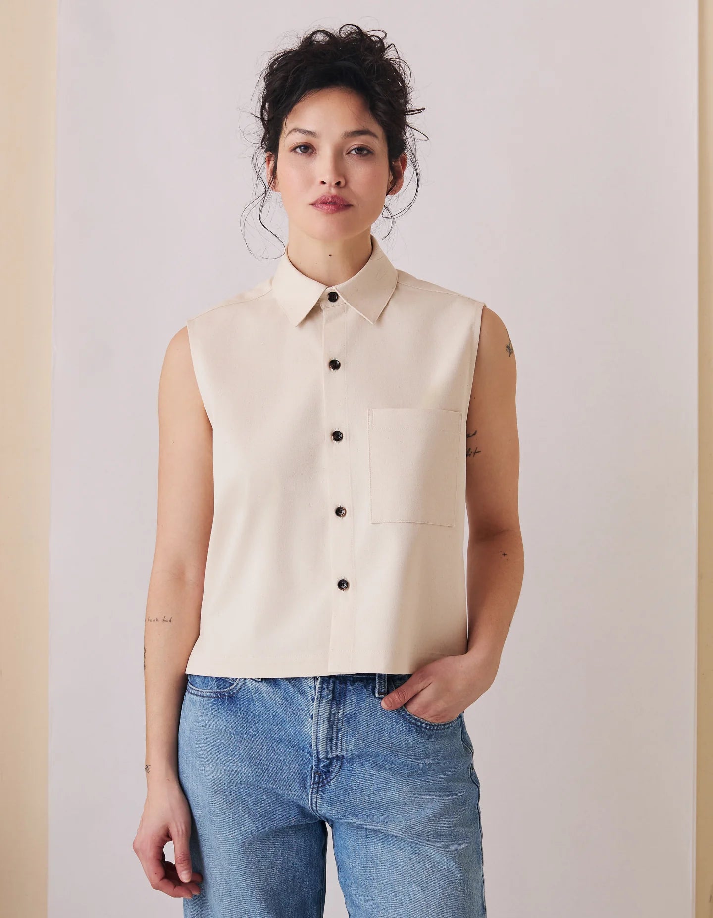 The Sleeveless Oxford