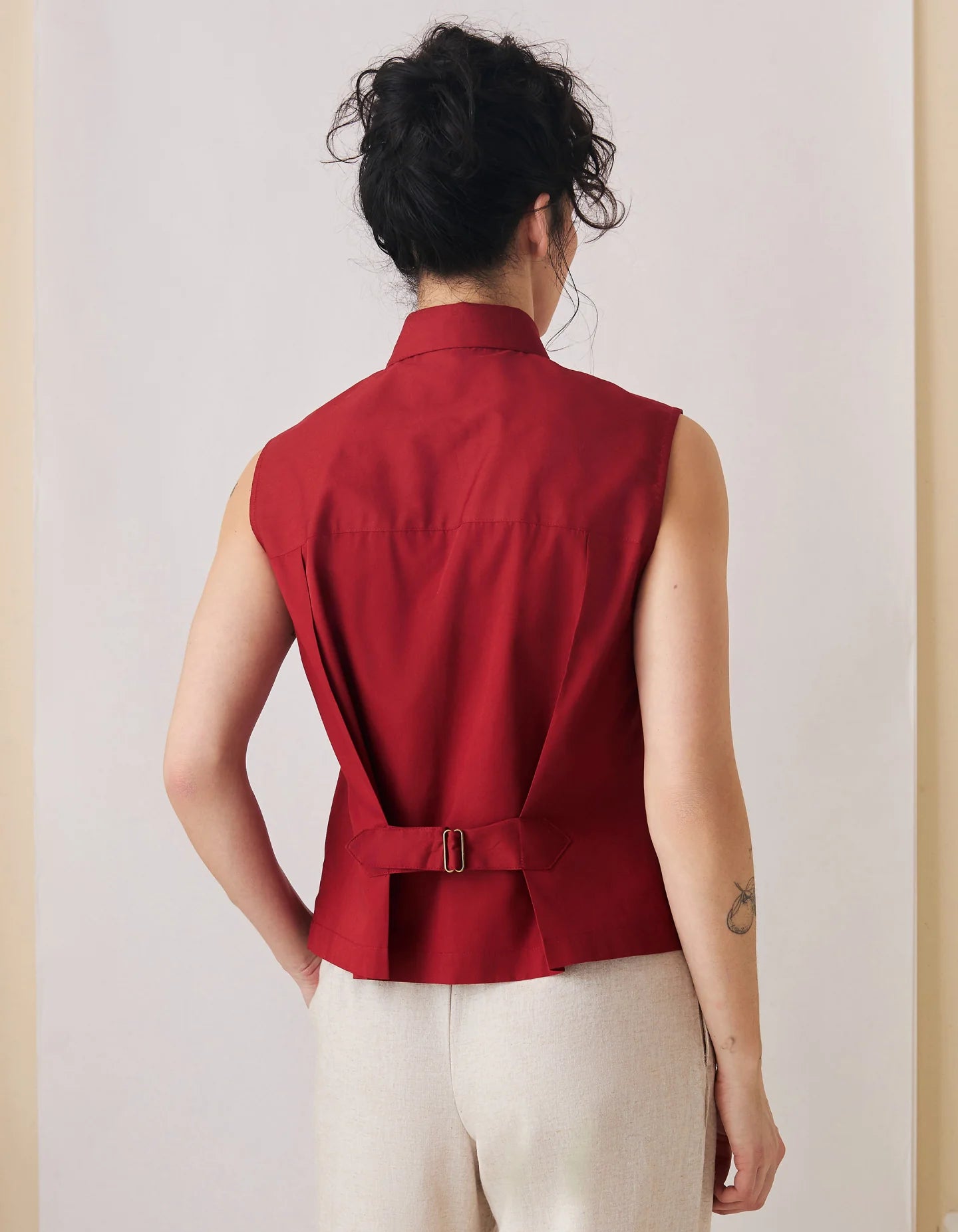 The Sleeveless Oxford