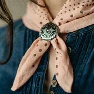 Adjustable Daisy Scarf Slide
