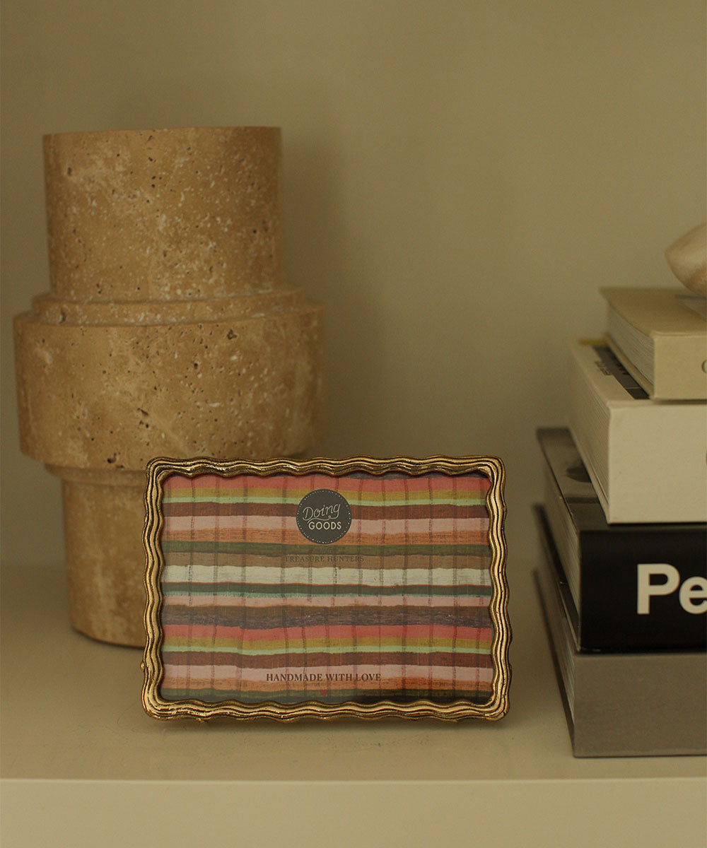 Yuki Wavy Frame, Large