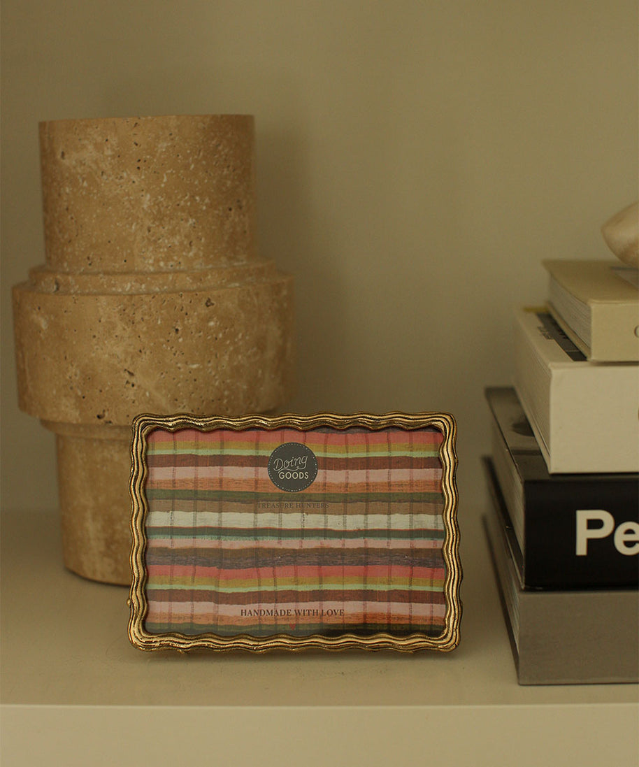 Yuki Wavy Frame, Large